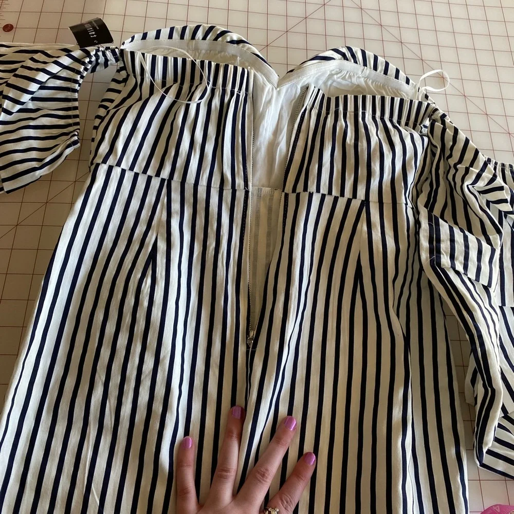 Fashion Nova NWT navy blue & white stripped strapless dress size Large - Picture 13 of 16